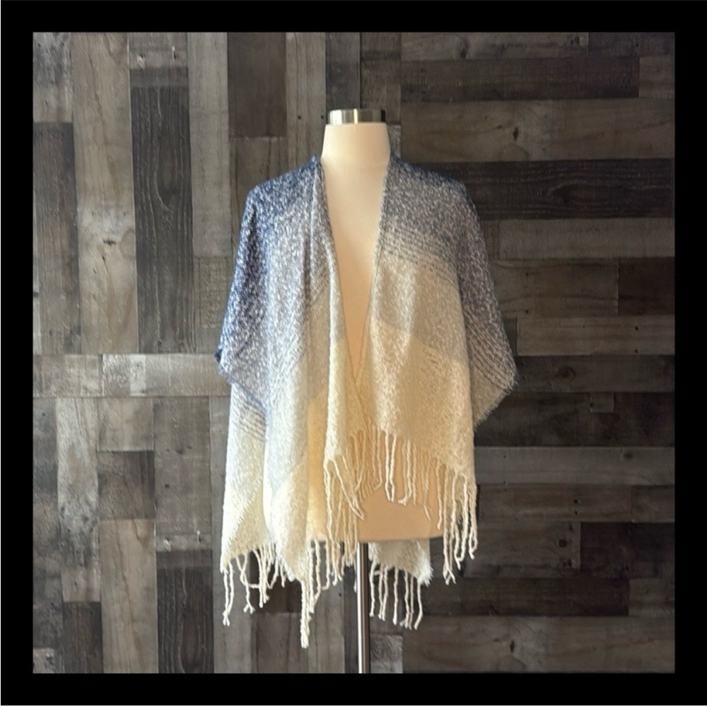 Blue white ombre knit wrap OS sophisticated resortwear vacation old money winter